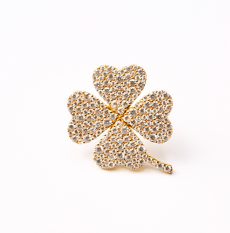 Clover ring